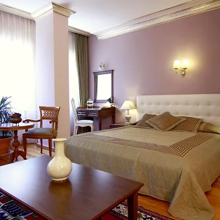 Uyan-special Category Hotel 3*