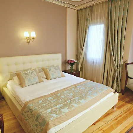 Uyan-special Category 3* Istanbul