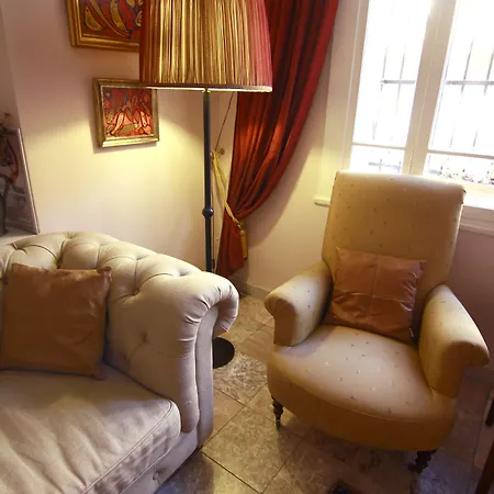 Uyan-special Category Hotel Istanboel