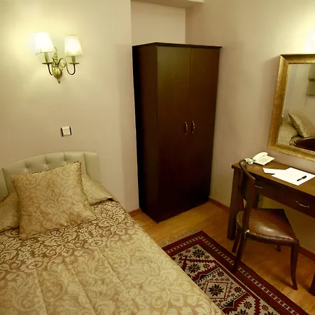 Uyan-special Category 3* Istanboel