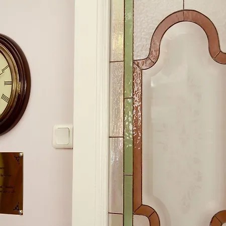 Uyan-special Category 3*